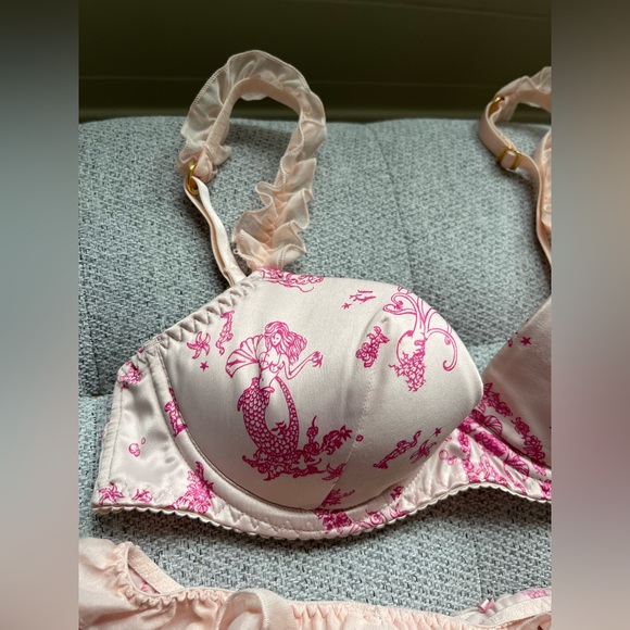 HOT! Victoria Secret SEXY LITTLE THINGS satin MERMAID ruffled bra 34B & PANTY - Picture 2 of 13